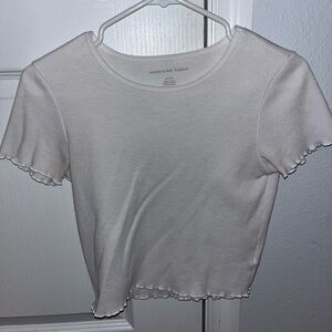 American Eagle white cropped T-shirt